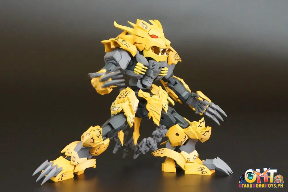 Plum Pla Act 17: Gaou Armor Decorative Ver. Articulated Figure