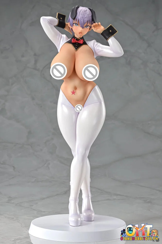 Q-Six 1/5 Ami-Chan Reverse Bunny Suntan Ver Scale Figure