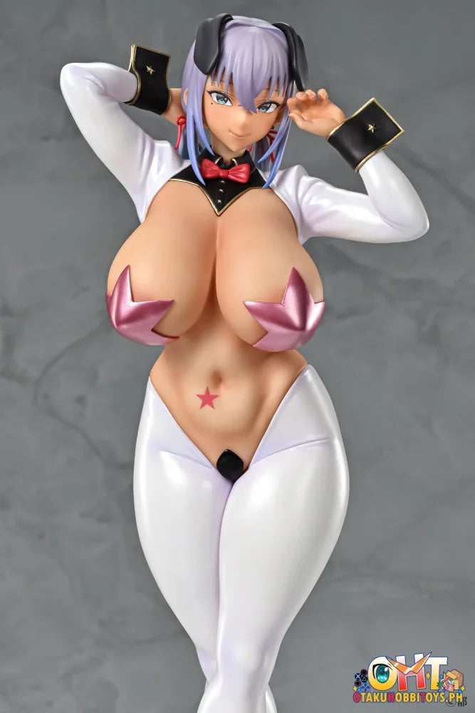 Q-Six 1/5 Ami-Chan Reverse Bunny Suntan Ver Scale Figure