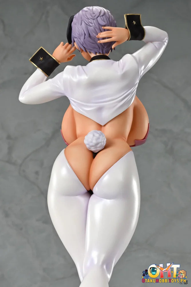 Q-Six 1/5 Ami-Chan Reverse Bunny Suntan Ver Scale Figure