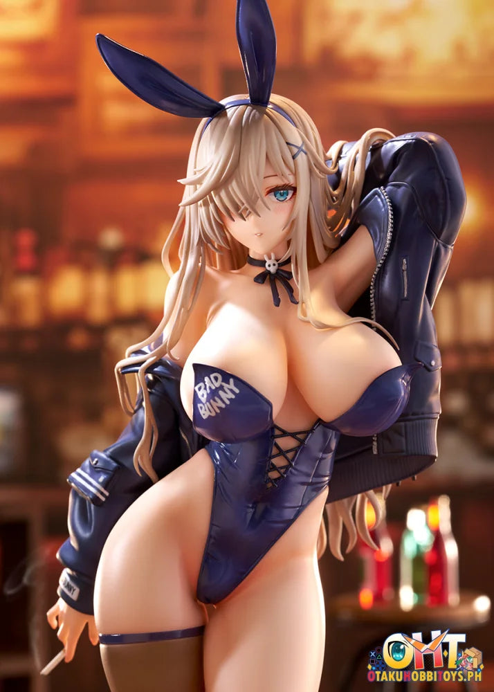 QuesQ 1/7 Mataro Original - BAD BUNNY Scale Figure