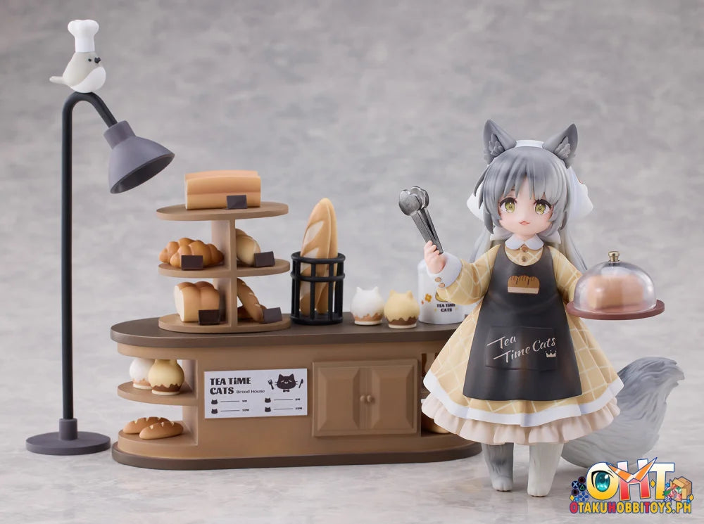 Riobose Tea Time Cats - Cat Town Bakery Staff & Customer Set Scale Figure