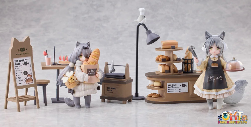 Riobose Tea Time Cats - Cat Town Bakery Staff & Customer Set Scale Figure