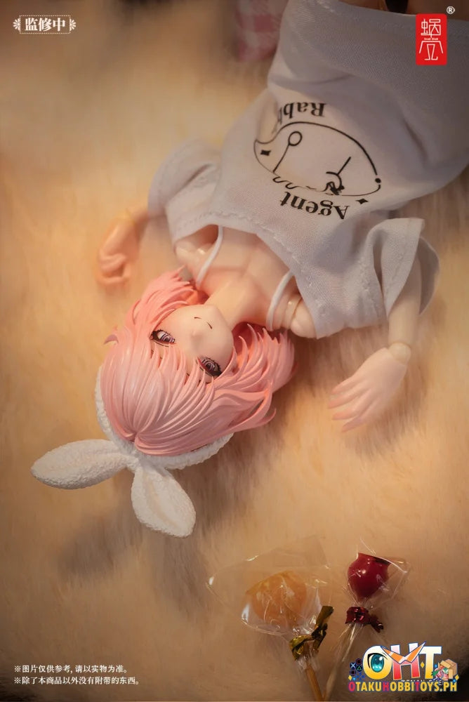Snail Shell 1/12 Aileen Loungewear RA-01L & 1/12 universal light pink plush fabric coat Articulated Figure Plush Doll