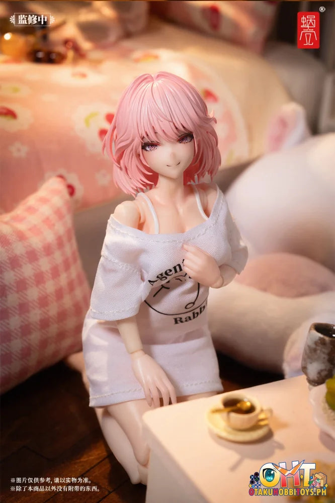 Snail Shell 1/12 Aileen Loungewear RA-01L & 1/12 universal light pink plush fabric coat Articulated Figure Plush Doll