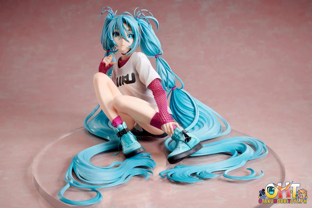 Stronger Vocaloid 1/4 Hatsune Miku×Yoneyama Mai The Latest Street Style ’Cute’ Scale Figure