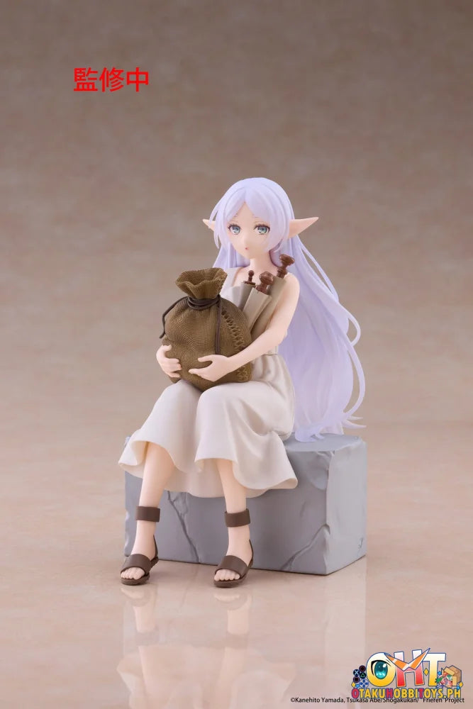 TAITO Frieren: Beyond Journey’s End Frieren Beyond Journey’s End Desktop Cute Figure - Frieren (In training Ver.)