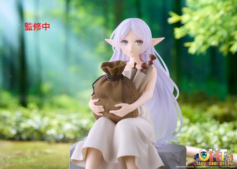 TAITO Frieren: Beyond Journey’s End Frieren Beyond Journey’s End Desktop Cute Figure - Frieren (In training Ver.)