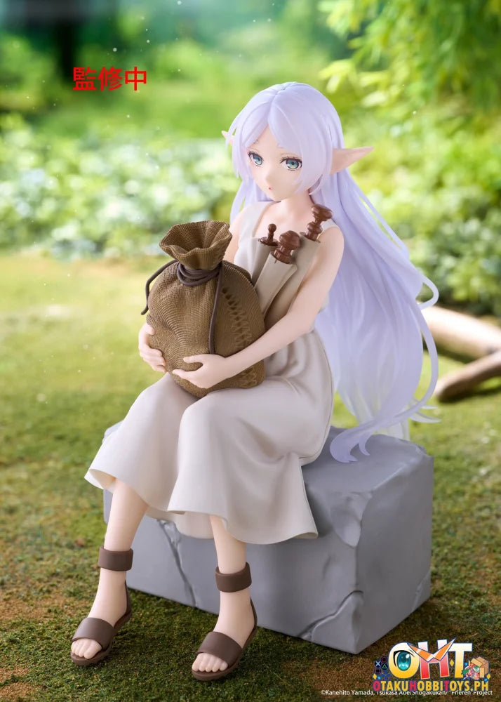 TAITO Frieren: Beyond Journey’s End Frieren Beyond Journey’s End Desktop Cute Figure - Frieren (In training Ver.)