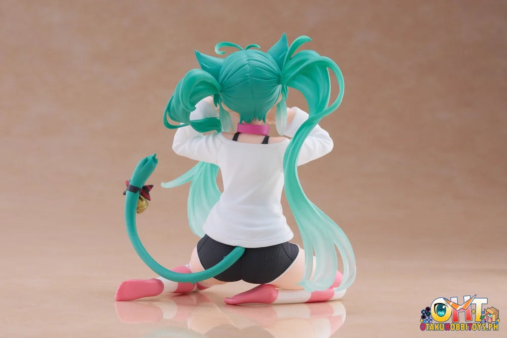 Taito Hatsune Miku Desktop Cute Figure Prize Figure