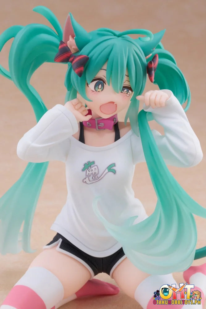 Taito Hatsune Miku Desktop Cute Figure Prize Figure