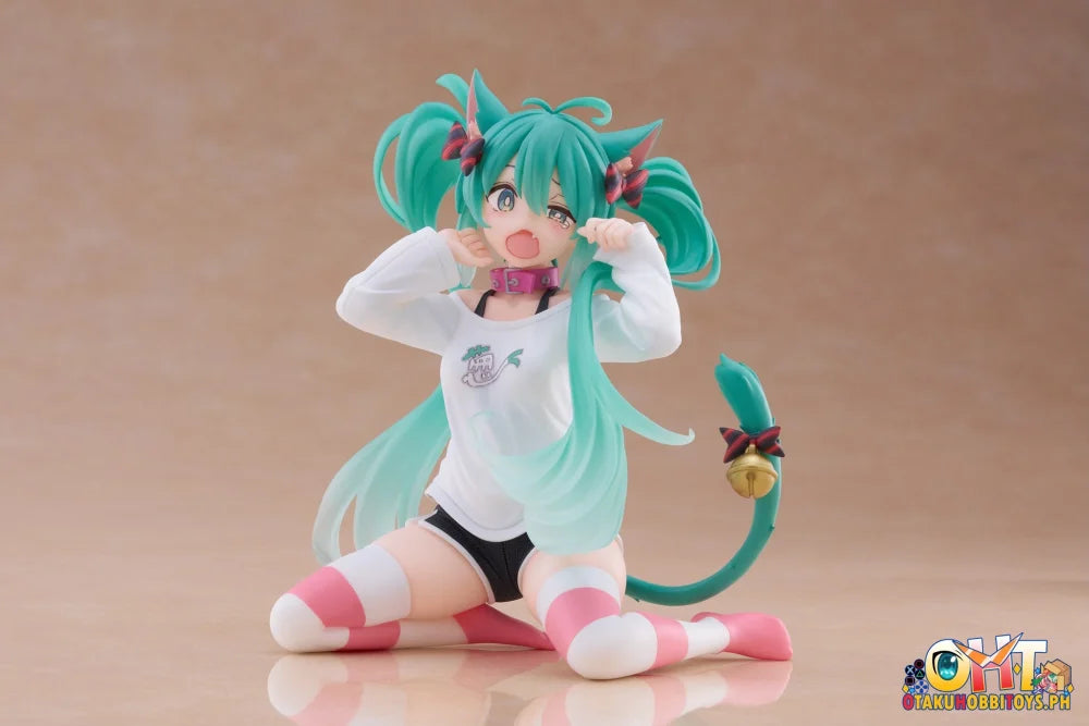 Taito Hatsune Miku Desktop Cute Figure Prize Figure