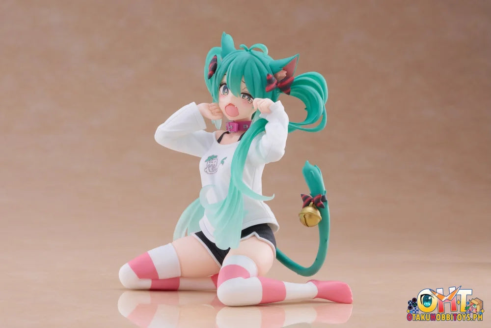 Taito Hatsune Miku Desktop Cute Figure Prize Figure
