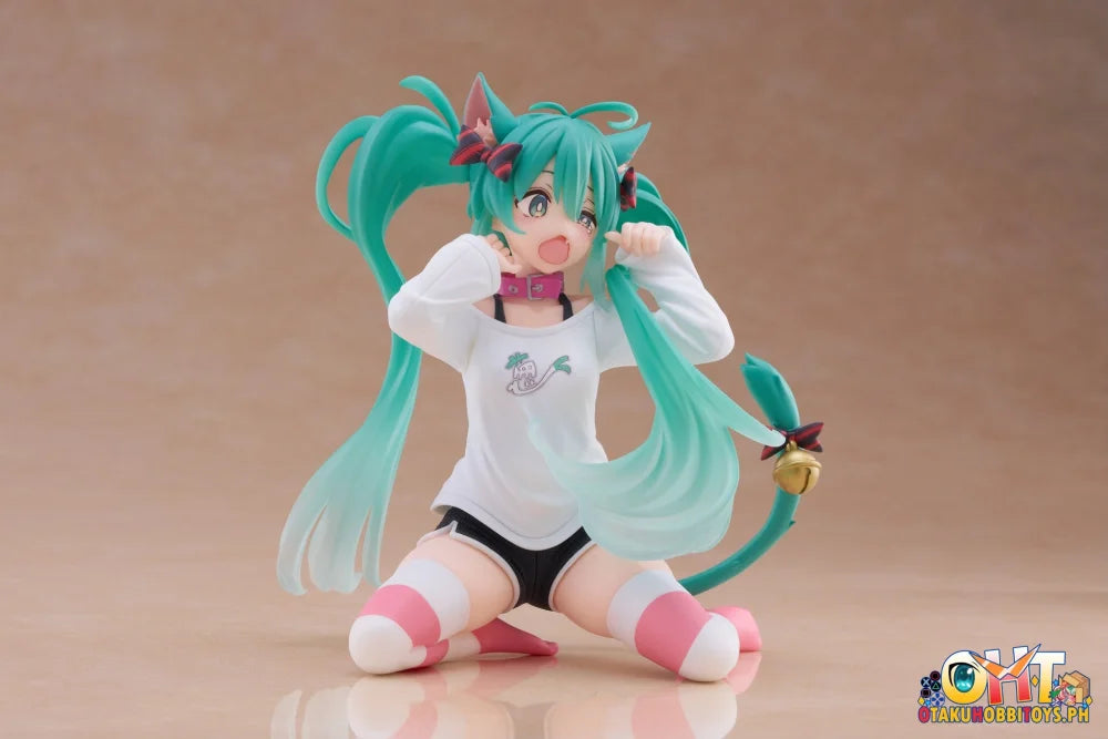 Taito Hatsune Miku Desktop Cute Figure Prize Figure