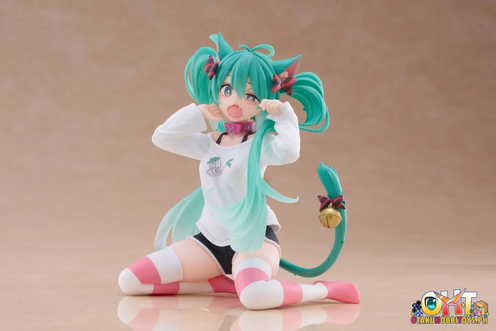 Taito Hatsune Miku Desktop Cute Figure Prize Figure