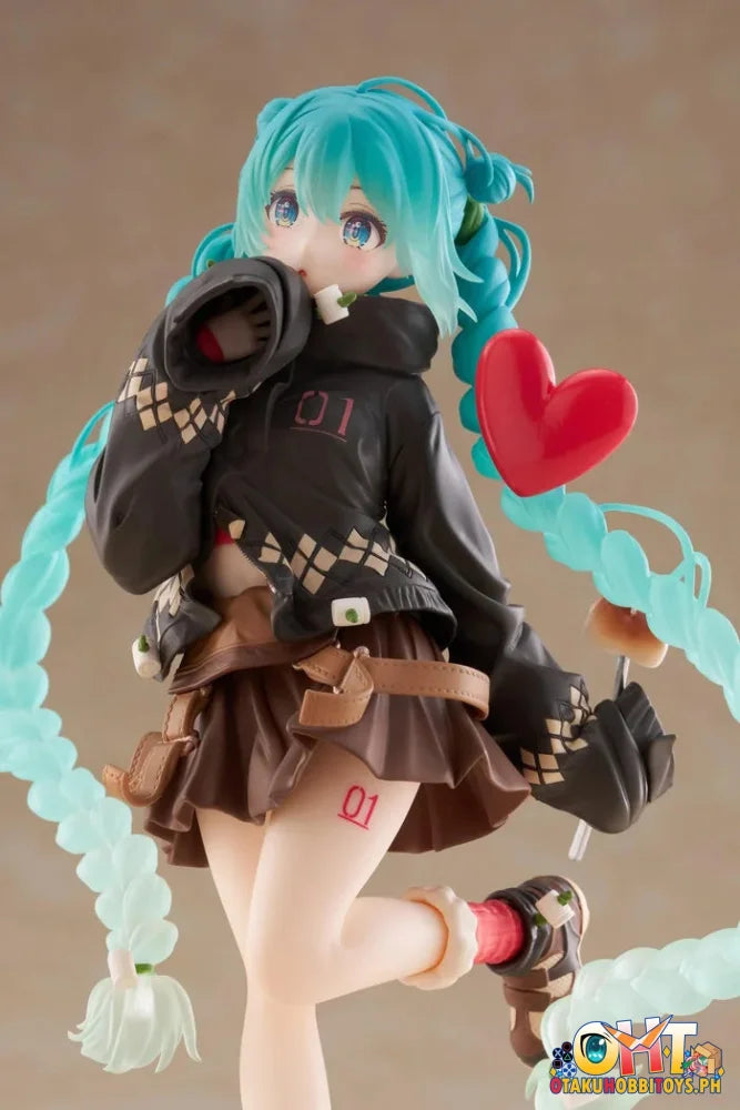 TAITO Hatsune Miku Figure - Fashion (Outdoor Ver.) Prize Figure