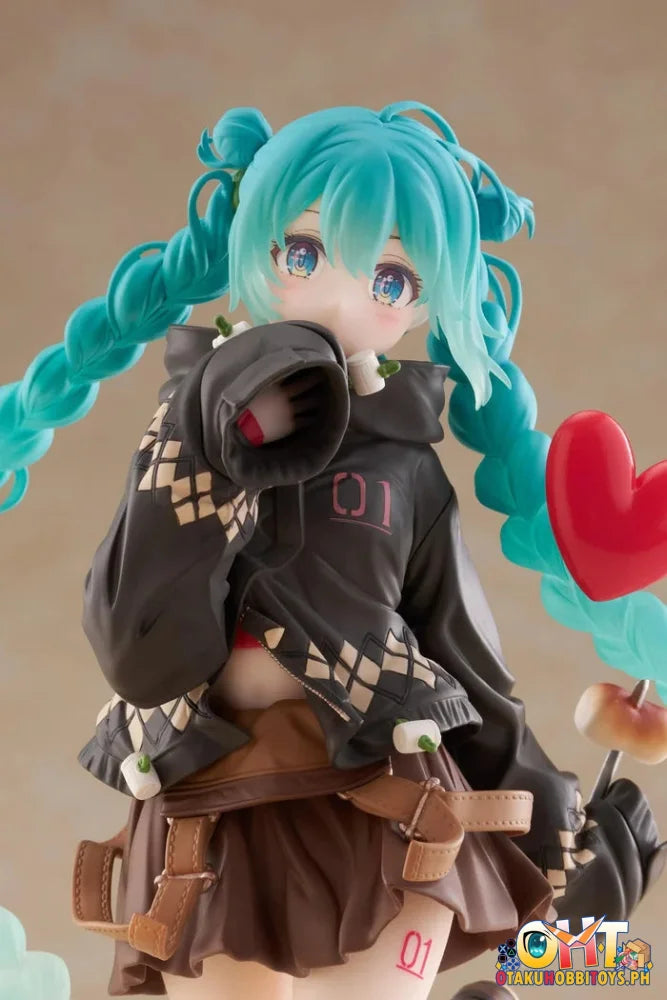TAITO Hatsune Miku Figure - Fashion (Outdoor Ver.) Prize Figure
