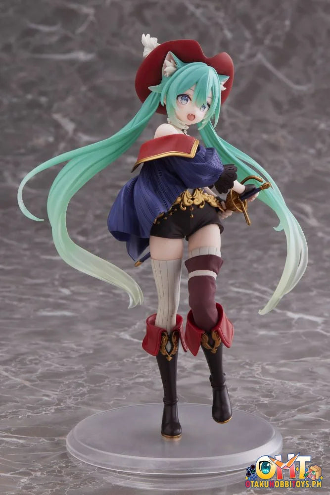 TAITO Hatsune Miku Wonderland Figure Puss in Boots Prize Figure
