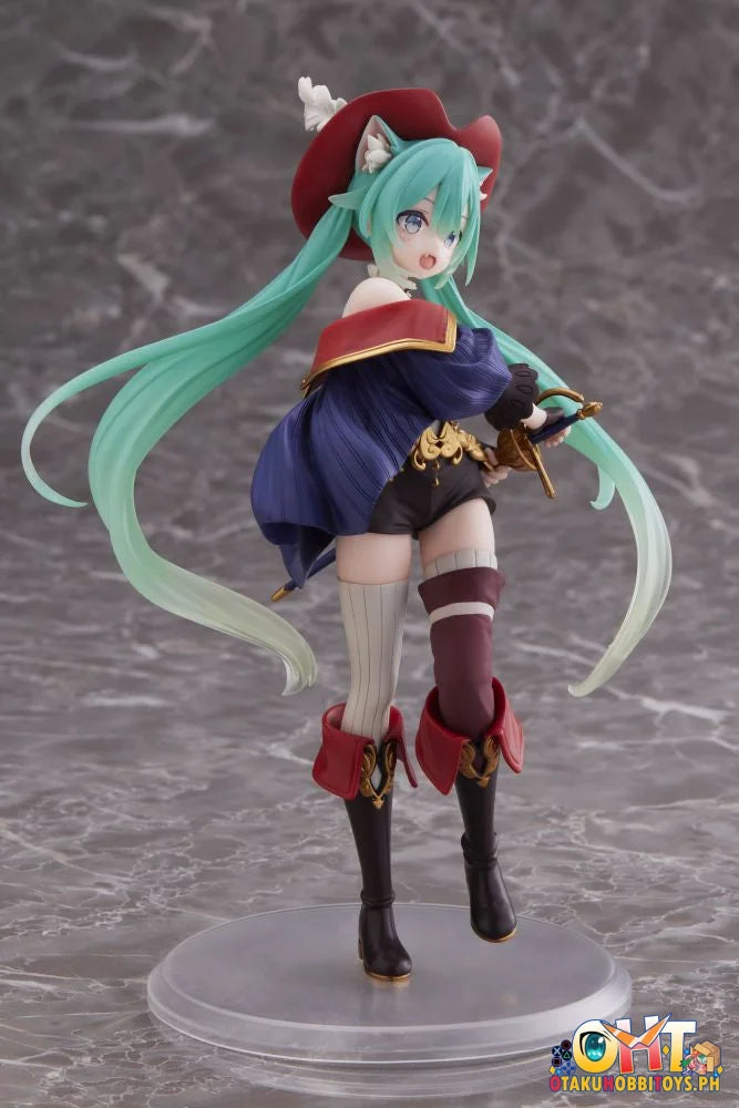 TAITO Hatsune Miku Wonderland Figure Puss in Boots Prize Figure