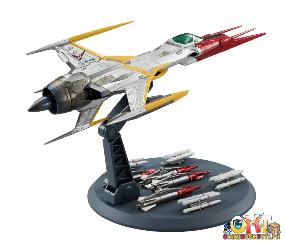 Variable Action Hi-Spec Space Battleship Yamato 2202: Warriors Of Love Type 0 Model 52 Carrier