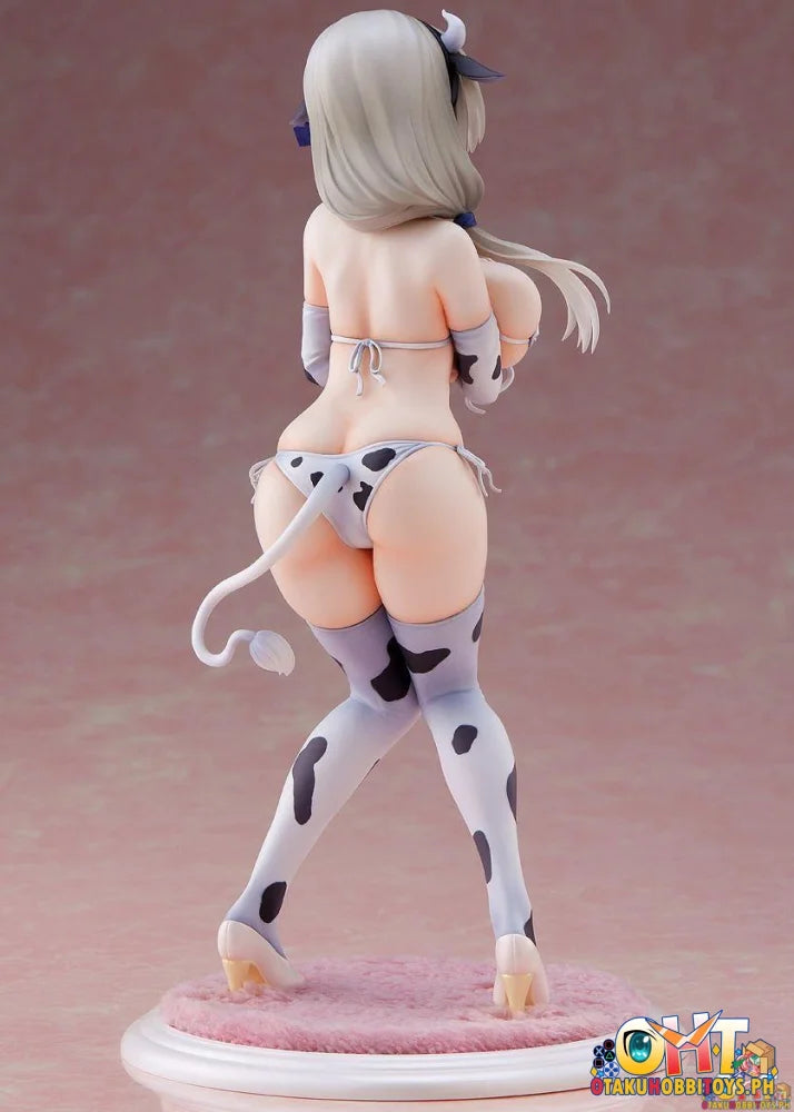 WAVE 1/7 Uzaki-chan Wants to Hang Out! Tsuki Uzaki (Cow Bikini) (Rerelease) Scale Figure